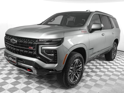 Used 2025 Chevrolet Tahoe Z71 AWD/4WD image 7