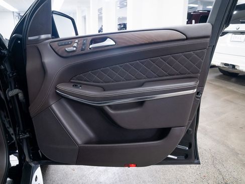 Used 2019 Mercedes-Benz GLS 550 4MATIC image 24