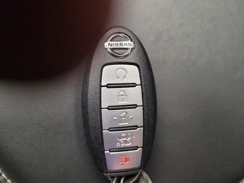 Used 2016 Nissan Maxima Platinum FWD image 32