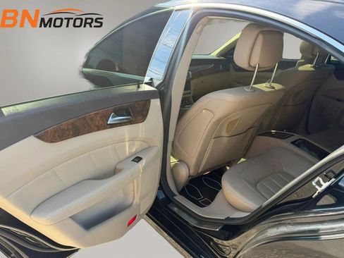 Used 2012 Mercedes-Benz CLS 550 4MATIC image 13