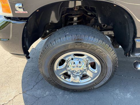 Used 2005 Dodge Ram 2500 Truck SLT image 11