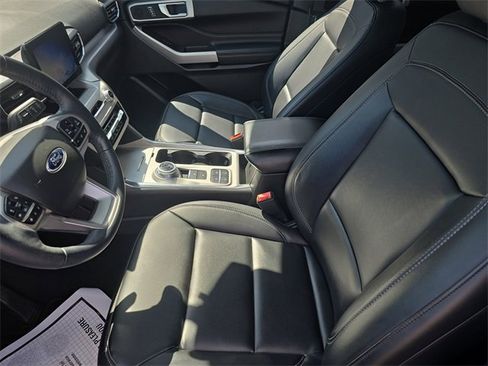 Used 2023 Ford Explorer XLT w/ Equipment Group 202A image 19