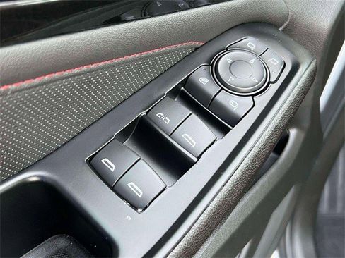 Certified 2023 Chevrolet Traverse RS image 20