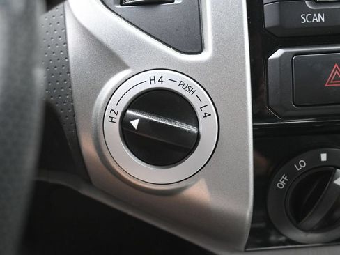 Used 2012 Toyota Tacoma 4x4 Double Cab w/ SR5 Pkg image 21