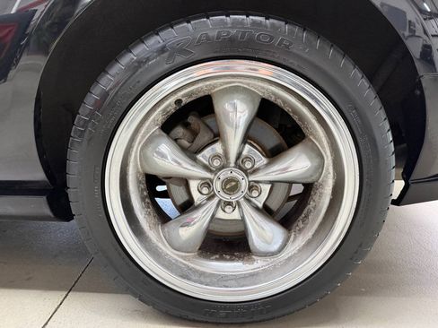 Used 2006 Ford Mustang GT RWD image 25