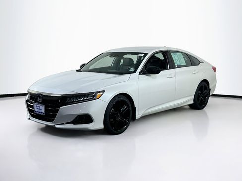 Used 2022 Honda Accord Sport image 1