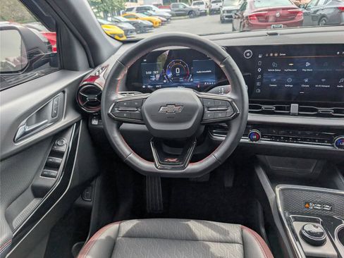 Used 2026 Chevrolet Equinox RS AWD/4WD image 18