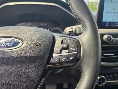 Used 2022 Ford Escape SE w/ Cold Weather Package AWD/4WD image 25
