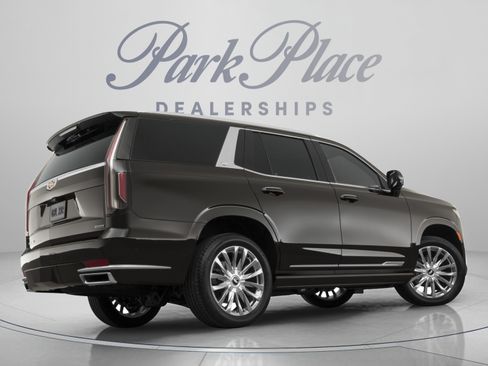 Used 2022 Cadillac Escalade Sport Platinum RWD image 5