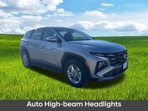 New 2026 Hyundai Tucson SE image 3