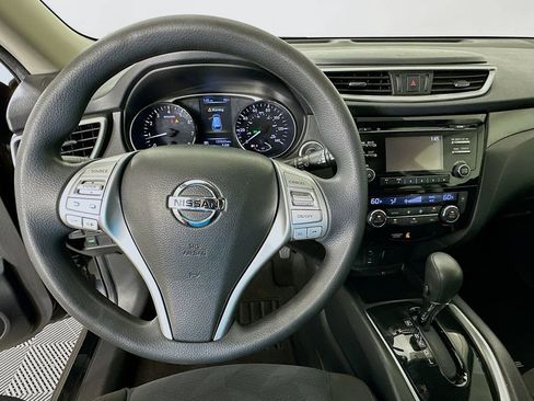 Used 2016 Nissan Rogue SV FWD image 11