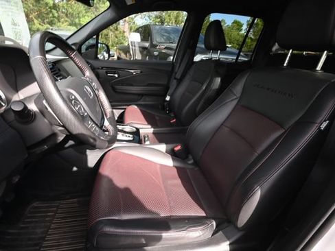 Used 2023 Honda Ridgeline Black Edition image 9