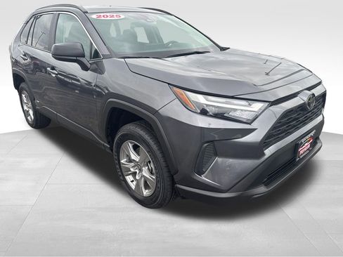 Certified 2025 Toyota RAV4 LE AWD/4WD image 10