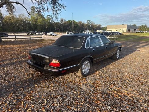 Used 2003 Jaguar XJ8 image 5