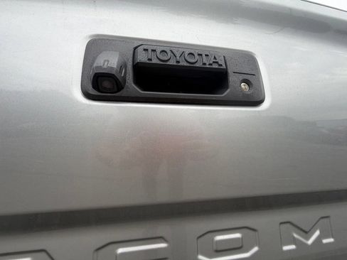 Used 2021 Toyota Tacoma TRD Off-Road w/ Technology Package AWD/4WD image 40