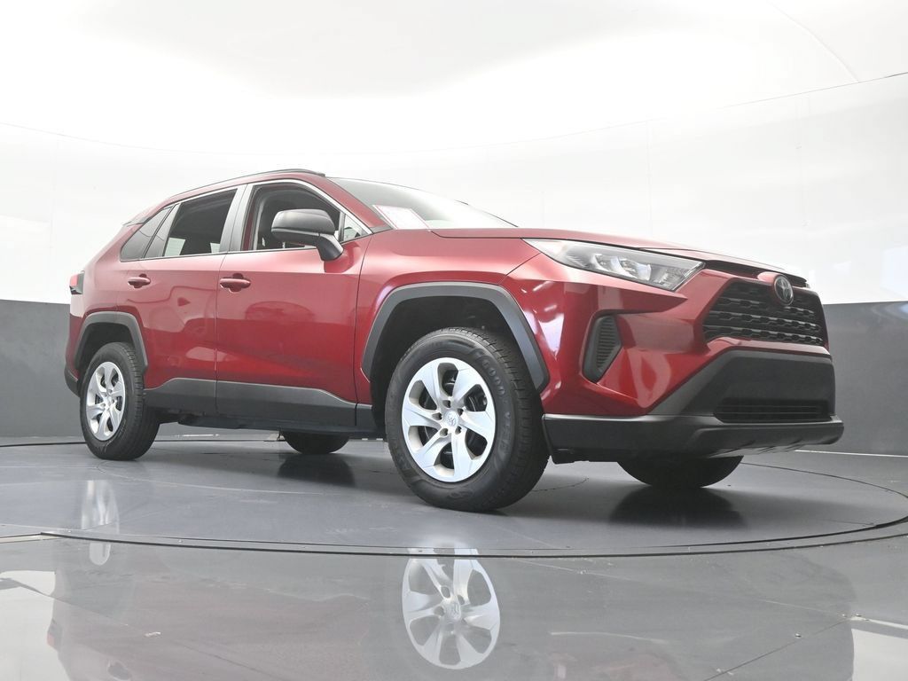 Used 2021 Toyota RAV4 LE FWD image 56