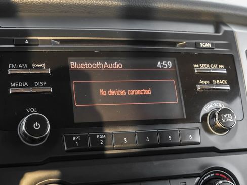 Used 2017 Nissan Titan SV image 24