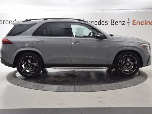 Used 2025 Mercedes-Benz GLE 450 4MATIC w/ AMG Line Exterior image 7