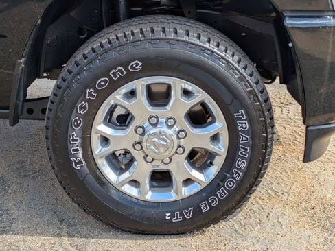 Used 2024 RAM 2500 Laramie image 11