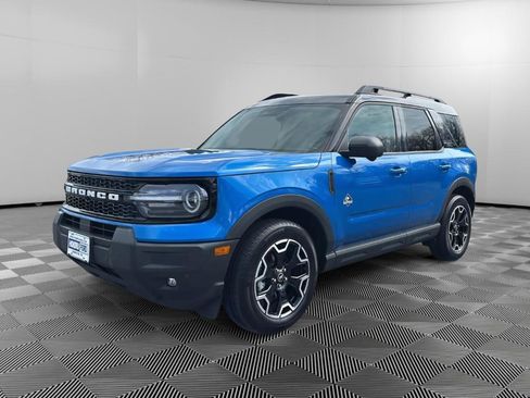Used 2025 Ford Bronco Sport Outer Banks w/ Outer Banks Tech Package+ AWD/4WD image 1