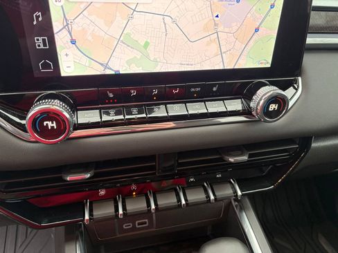 New 2025 GMC Canyon Elevation w/ Convenience Package image 23