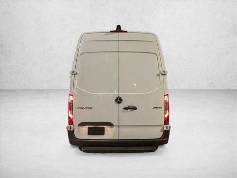 Used 2025 Mercedes-Benz Sprinter 2500 image 7