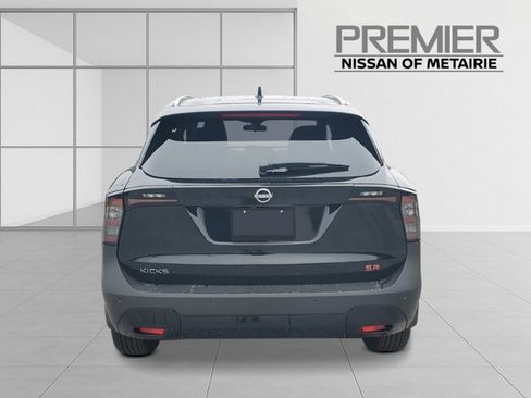 New 2025 Nissan Kicks SR w/ Illumination Package image 3
