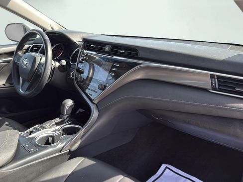 Used 2018 Toyota Camry XSE w/ Driver Assist Package FWD image 41