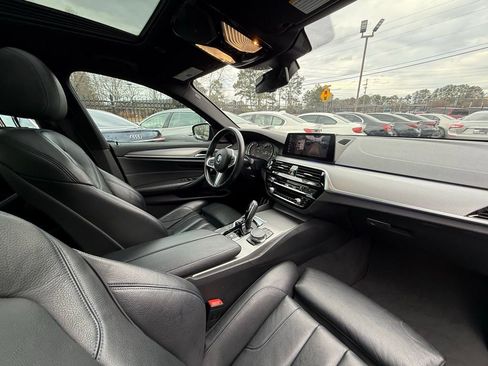 Used 2019 BMW 530i w/ M Sport Package RWD image 27
