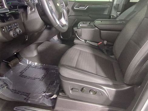 Used 2024 Chevrolet Silverado 1500 LT image 19