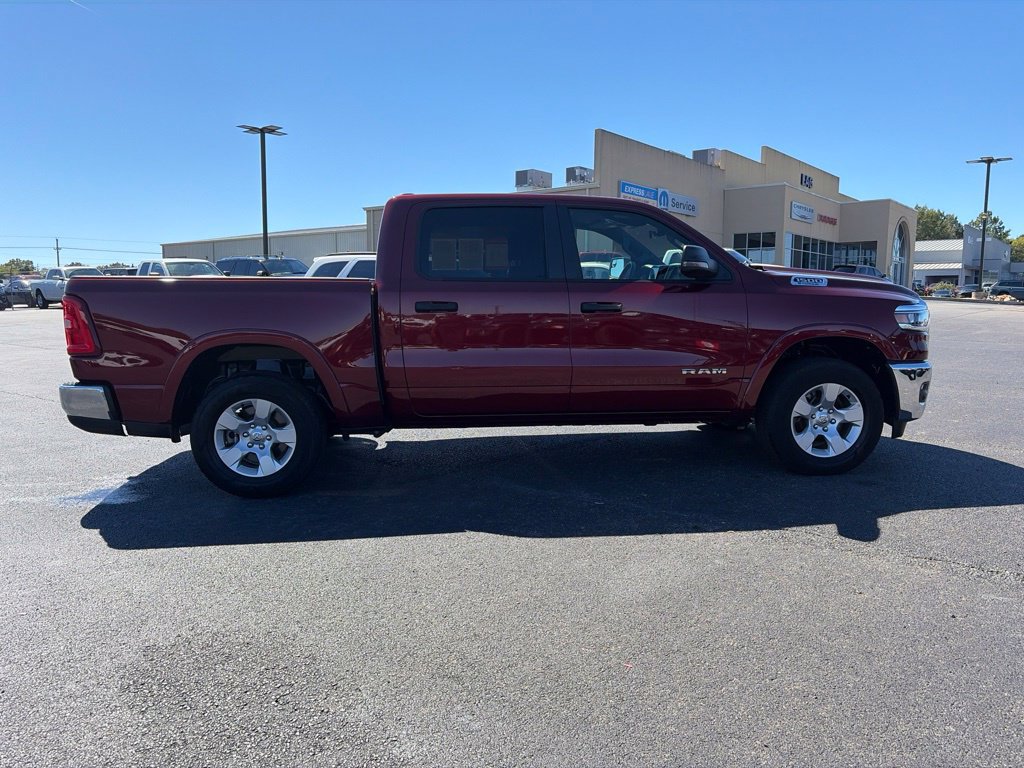 Used 2025 RAM 1500 Big Horn AWD/4WD image 9