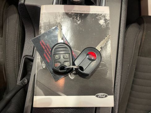 Used 2013 Ford Mustang Boss 302 w/ Boss 302 Accessory Pkg RWD image 10