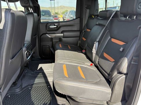 Used 2021 GMC Sierra 1500 AT4 w/ AT4 Preferred Package AWD/4WD image 30