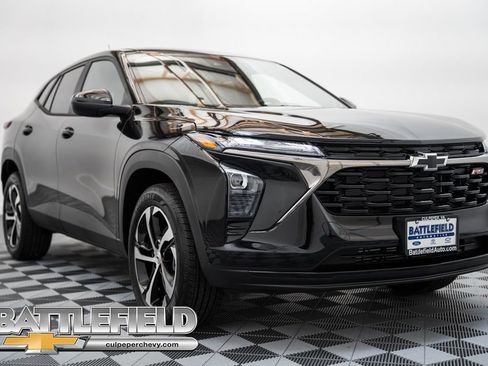 New 2026 Chevrolet Trax RS image 1
