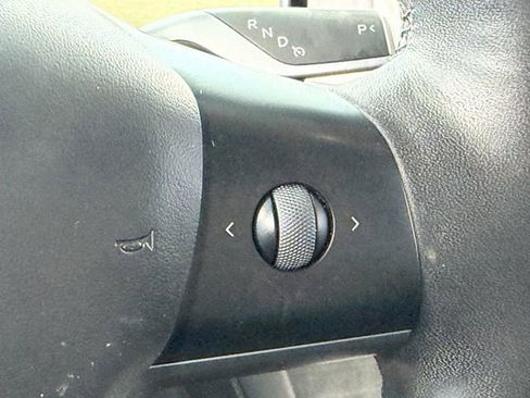 Used 2023 Tesla Model 3 Standard Range RWD image 18