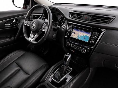 Used 2017 Nissan Rogue SL AWD/4WD image 29