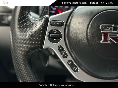 Used 2009 Nissan GT-R Premium image 33
