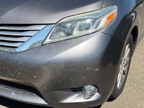 Used 2016 Toyota Sienna Limited AWD/4WD image 11