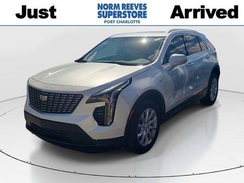 Used 2023 Cadillac XT4 Luxury image 1