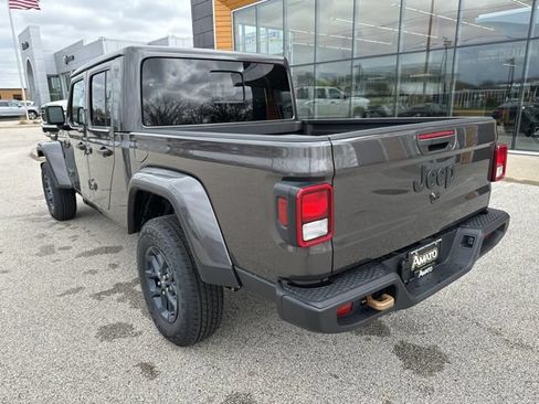 New 2026 Jeep Gladiator Sport AWD/4WD image 9