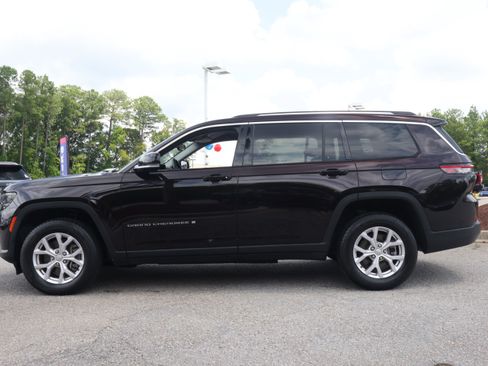 Used 2022 Jeep Grand Cherokee L Limited AWD/4WD image 2