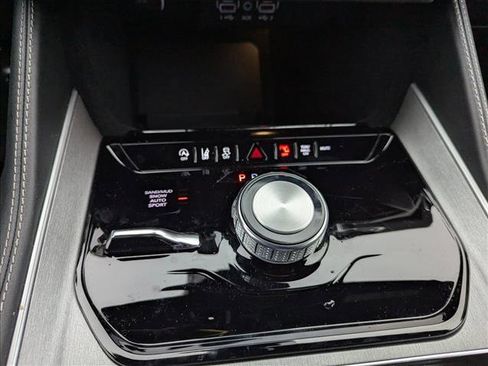 New 2025 Jeep Wagoneer Series II AWD/4WD image 17