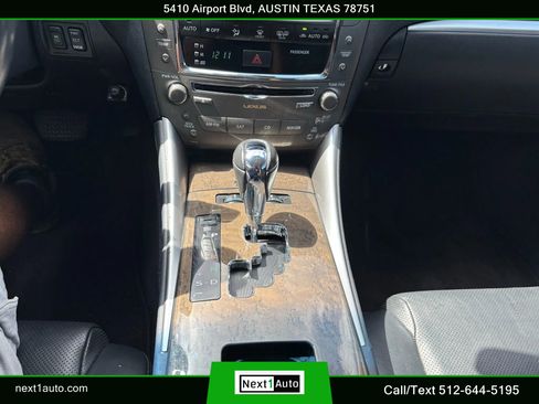 Used 2011 Lexus IS 350C image 34