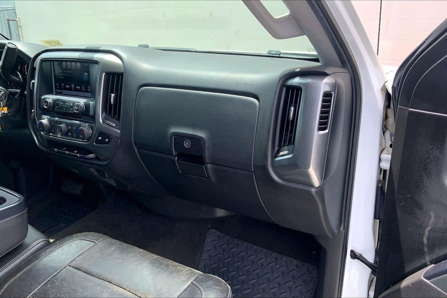Used 2018 Chevrolet Silverado 1500 LT w/ All Star Edition RWD image 23