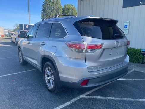 Used 2015 Toyota Highlander XLE image 8