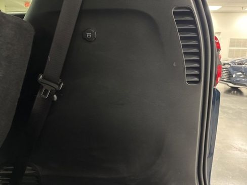 Used 2022 Chrysler Pacifica Touring-L w/ Uconnect Theater Family Group image 19