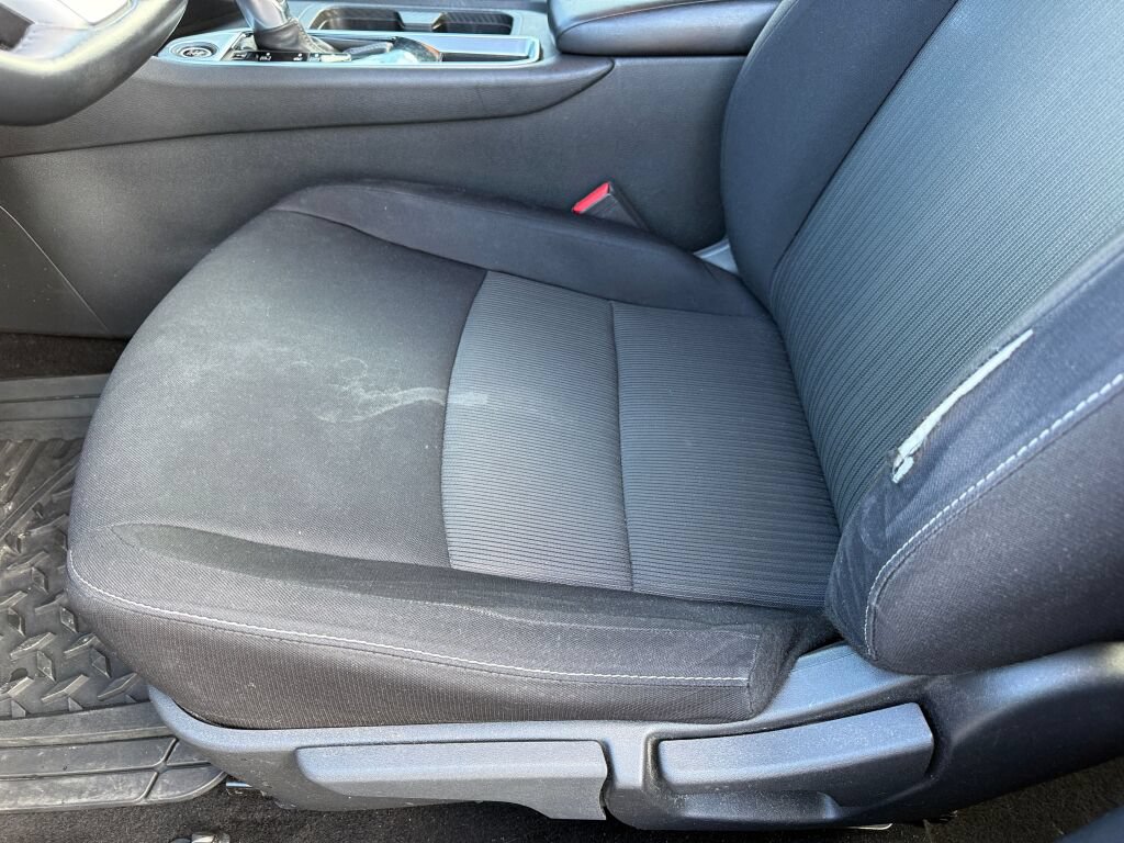 Used 2020 Nissan Sentra SV FWD image 19