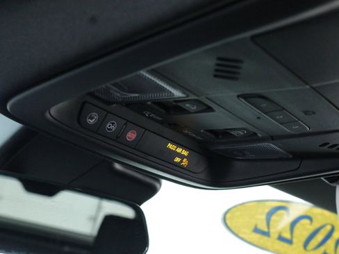 Used 2022 Cadillac XT4 Sport w/ Cold Weather Package image 21