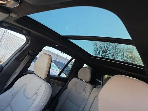 New 2026 Volvo XC90 B6 Ultra w/ Lounge Package image 42