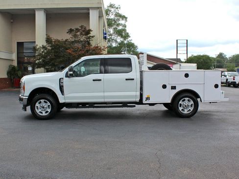 Used 2025 Ford F350 XLT AWD/4WD image 11
